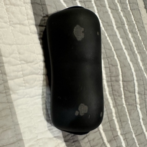 USED OLD CHANEL GLASSES CASE BLACK - Picture 3 of 4